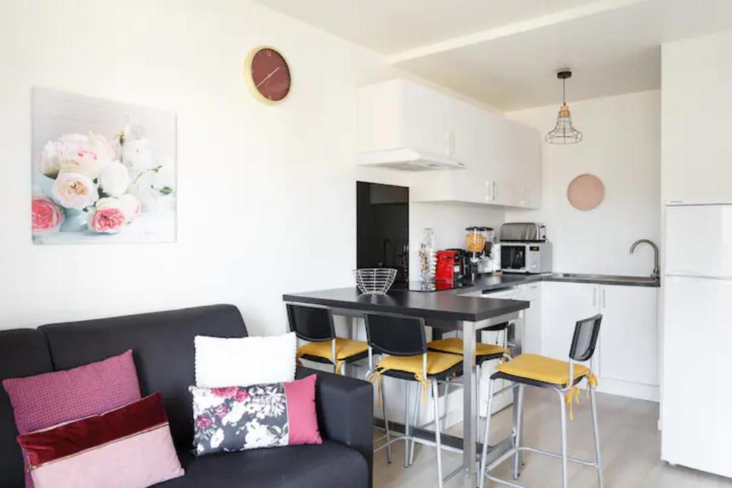 Appartement Cozy : 10/15 Min Des Champs Elysee Sartrouville Eksteriør billede