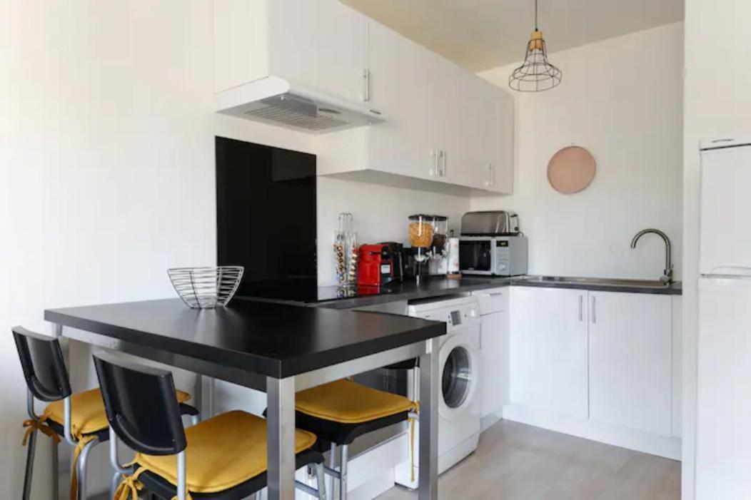 Appartement Cozy : 10/15 Min Des Champs Elysee Sartrouville Eksteriør billede
