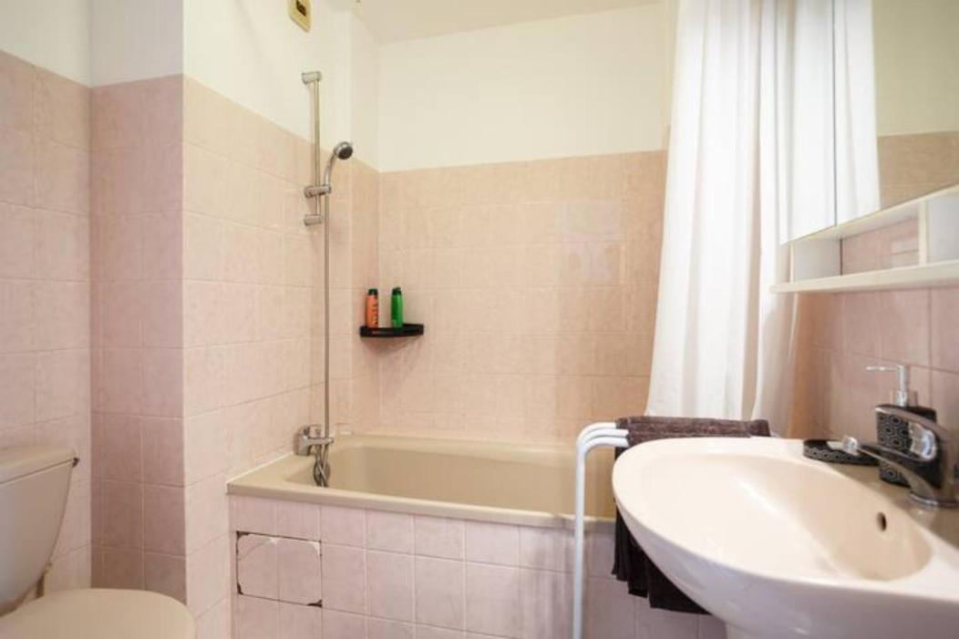 Appartement Cozy : 10/15 Min Des Champs Elysee Sartrouville Eksteriør billede